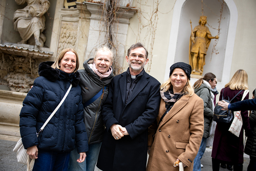 Gratulationen Nikolausstiftung / Erzdiözese Wien/Schönlaub